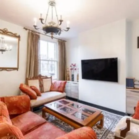 One Bedroom Flat, Fulham Broadway Near Chelsea